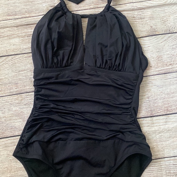 Kenneth Cole swimming suit/M - Picture 2 of 4